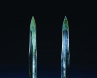 越王剑吴王夫差剑入藏苏博 经2000年锋利无比(图)