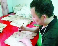 淮安市博物馆400余件清代书画亟待修复