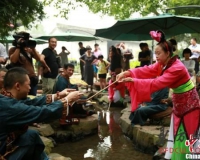 ����ʦ����������ˮ���� Խ�Ļ���������� 