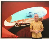 摄影家汉内斯·施密德亚洲首次个展开幕
