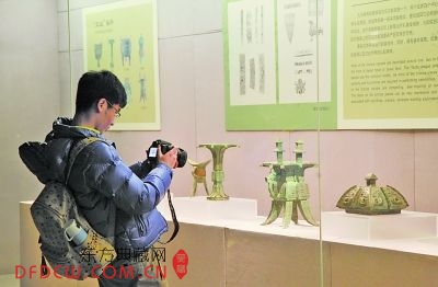 南京举办商朝文物展