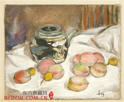 图为胡善馀油画《桃与壶》