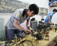 民间艺人雕塑6米清明上河图