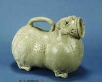 六朝青瓷虎子真是古代夜壶还是盛酒器