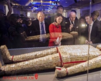 中国汉代文物展在法国巴黎开幕