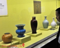 台北故宫推出明清花器特展(图)