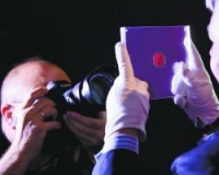 估价破亿元 圭亚那洋红色1分再上拍