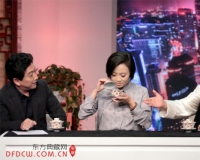 盖碗茶:茶桌上的天地人和
