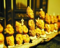 机雕泛滥代工充斥:核雕还能玩吗