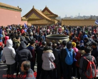 北京故宫限流8万人次:首度提前关闭购票通道