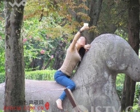 �Ͼ�һŮ������600������任����������