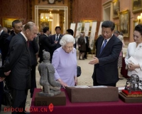 英女王陪习近平参观皇家藏品