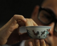 鸡缸杯开启沪艺术品保税仓库竞争