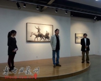 邓平祥马主题画展在圣点空间举办