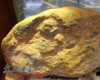 千万级翡翠原石曝光(图)