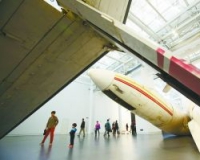 余德耀美术馆开门迎客首秀天人之际