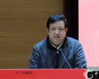 余丁:公共艺术助推欢乐春节走向美国主流社会