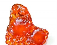 中高档琥珀:价格飙升可老料不多