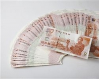 建国钞搅热钱币收藏市场