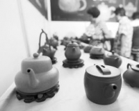 民博会上一把紫砂壶要价15万