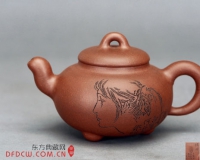 驰翰春拍:陈国良制何家英画露华壶28万落槌