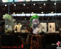 近百玉雕大师云集文博会 论道云南玉雕发展之路