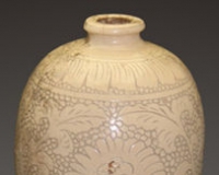 磁州窑珍珠地刻花梅瓶赏析