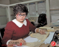 新疆古籍修复师:为古籍续命的人