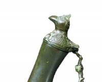 鸟盖瓠形壶曾被遗弃在废品收购站