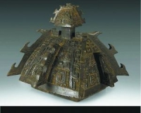 多方铺就回归路:皿方罍盖身合璧