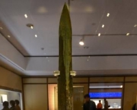 吴王夫差剑回归苏州展出:历经2400余年寒光逼人