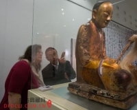 章公六全祖师:他的佛像和欧洲故事