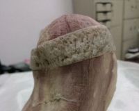 男子河边捡到奇石拒绝8万卖给收藏家