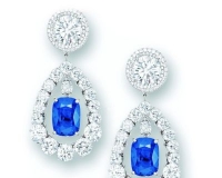 翡翠珠链创拍卖纪录:彩宝时代来临