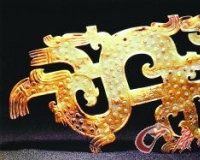 风行天下的玉龙佩