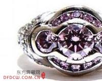 粉红色钻戒在拍卖中心被盗 价值数百万