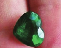 稀有沙佛莱宝石重逾5克拉