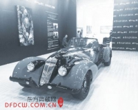 艺术超跑驶进文博会展馆