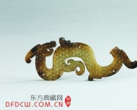 龙形玉佩:战国时期代表性玉器