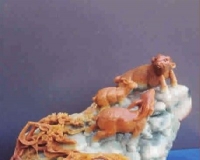 青田石雕《三羊开泰》赏析