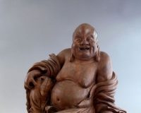 福州木雕名匠柯世荣龙眼木雕弥勒佛坐像赏析