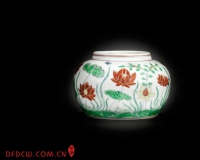 罕见明代莲花池瓷缸11月上拍伦敦邦瀚斯