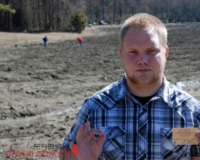 美国男子公园内发现近3克拉钻石