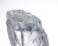 南非发现232克拉白色巨钻 价值近1亿元