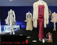 加州举行慈善拍卖:麦当娜衣物售出百万美元