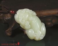 和田玉成了疯狂的石头