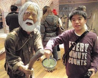 台湾一博物馆乞丐人偶5年讨24万(图)